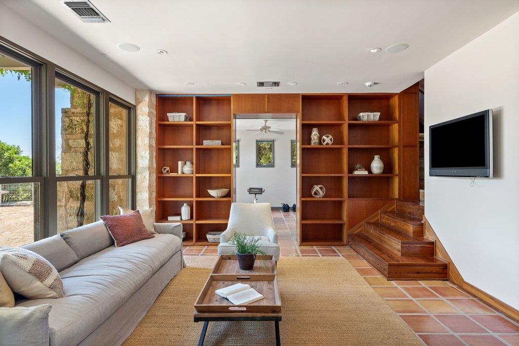 25014 Pedernales Canyon TRL