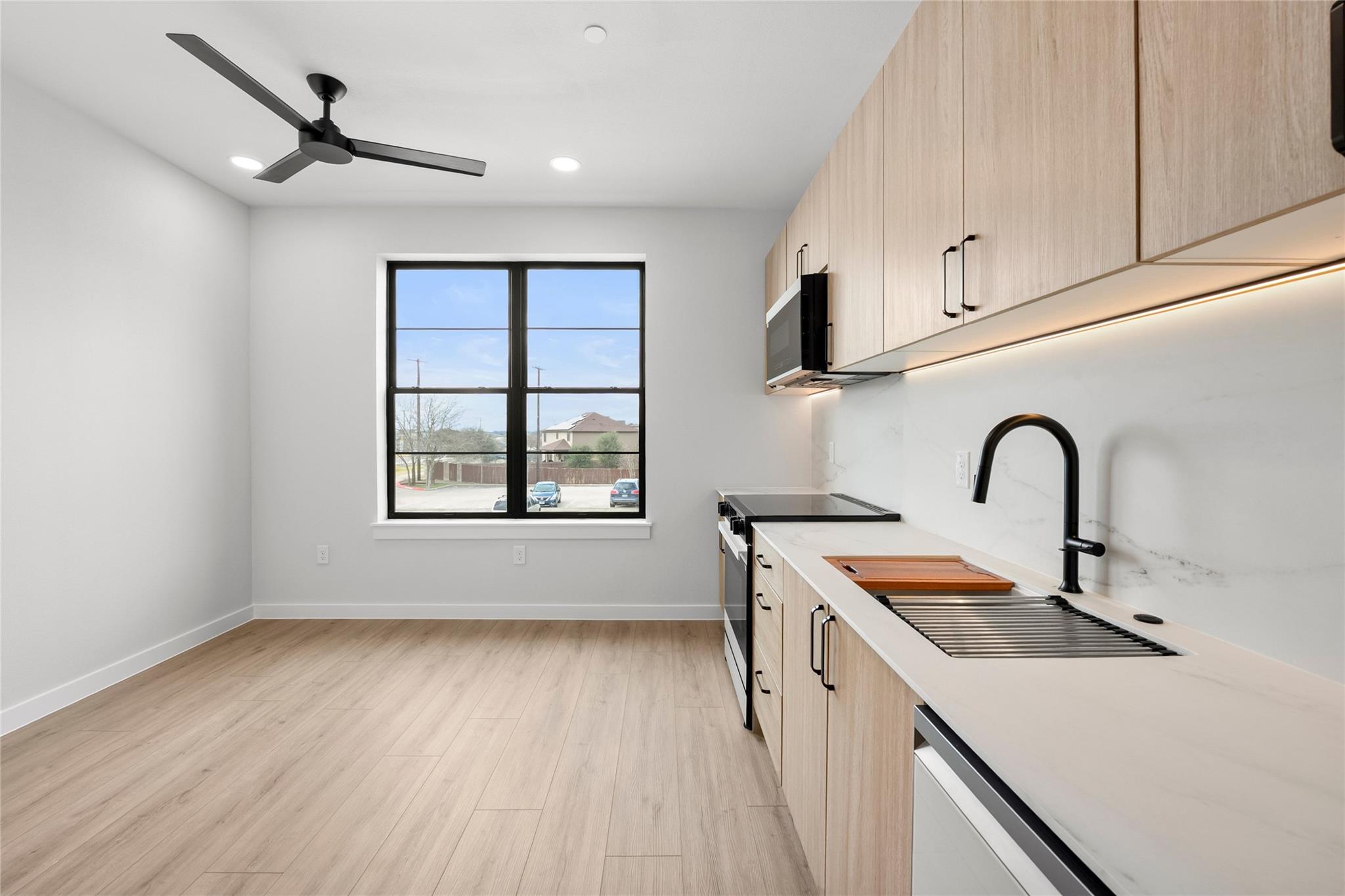 634 Central PKWY # 1212