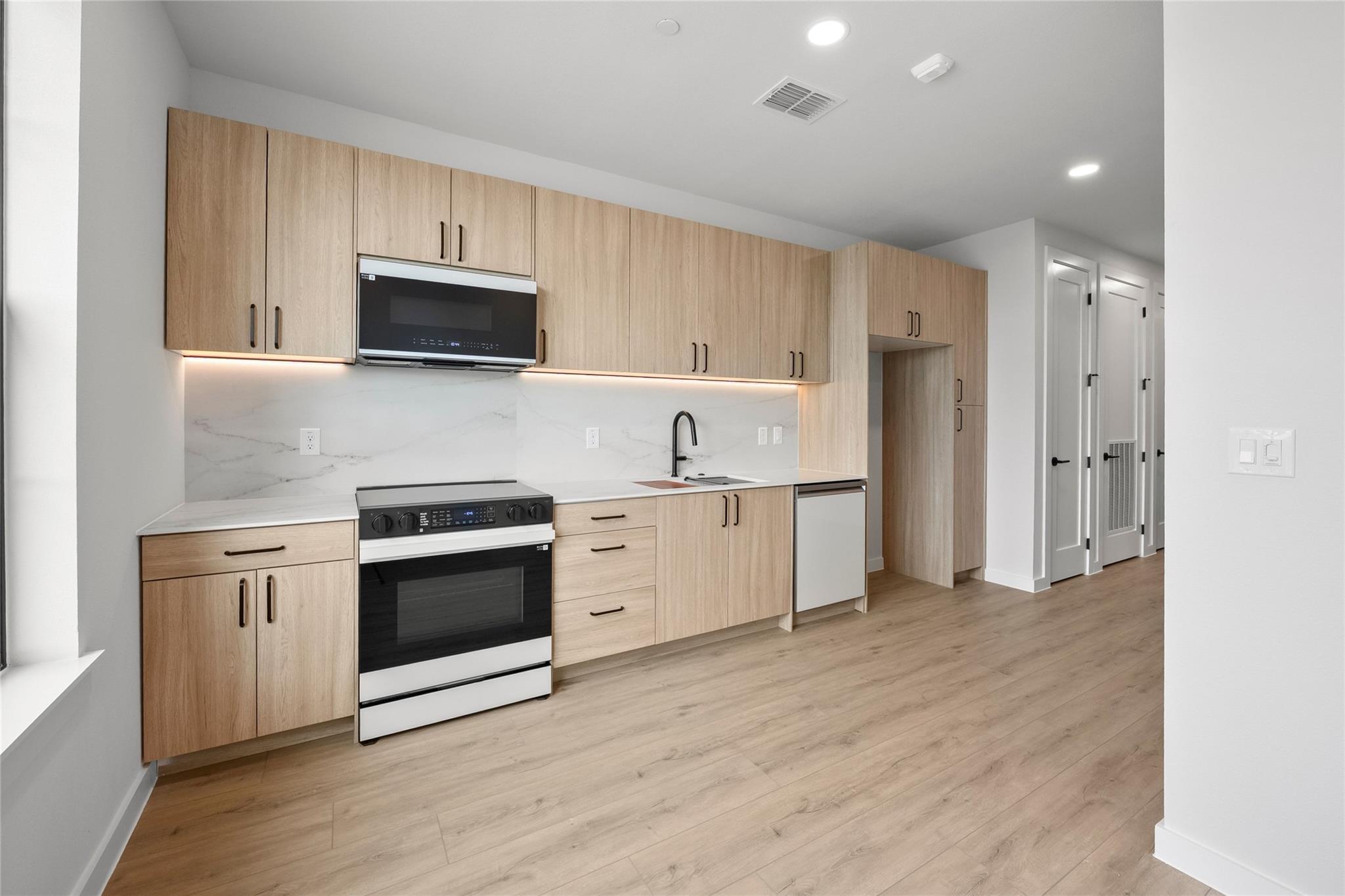 634 Central PKWY # 1212