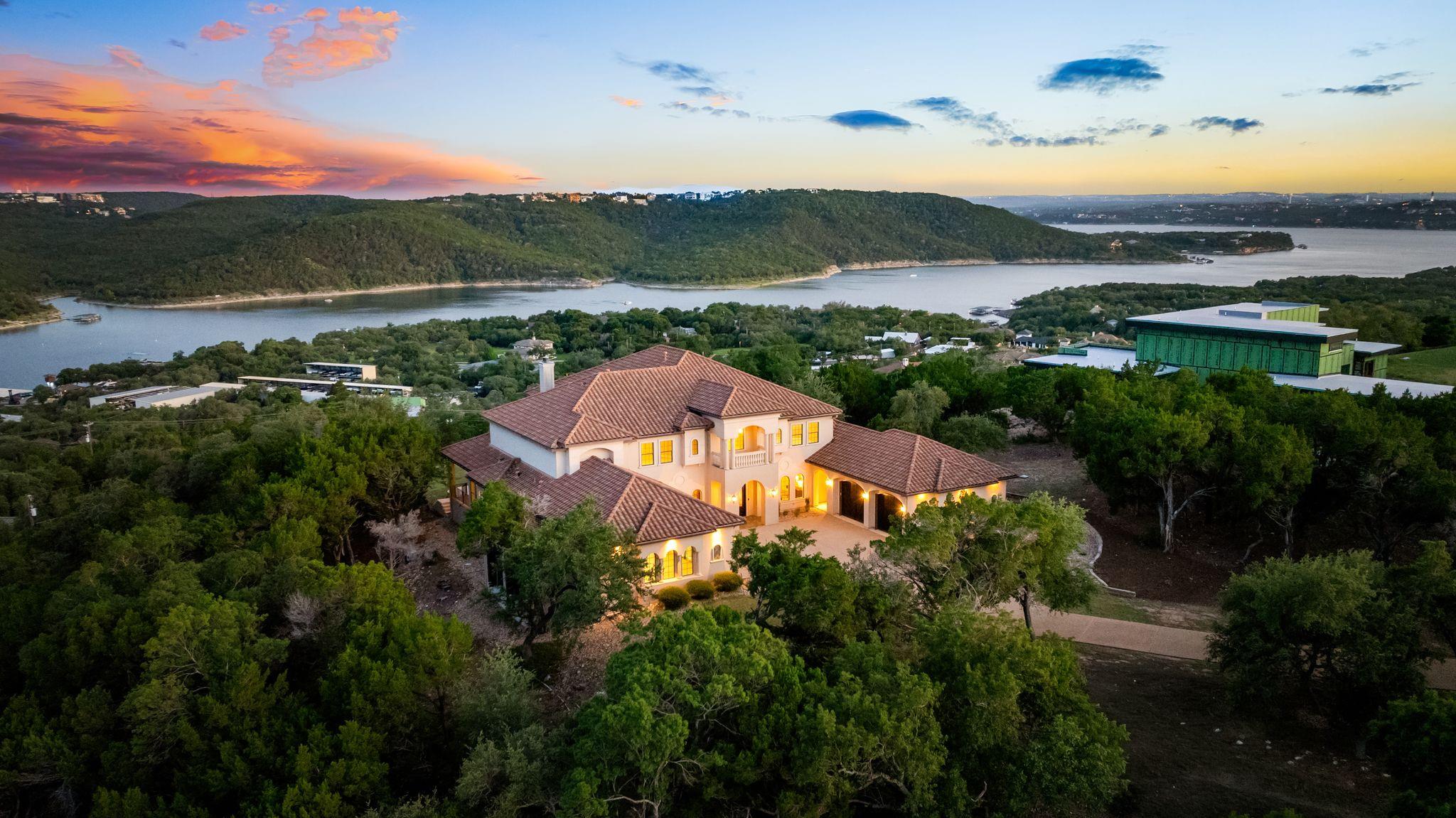 8145 Lake Mountain LN