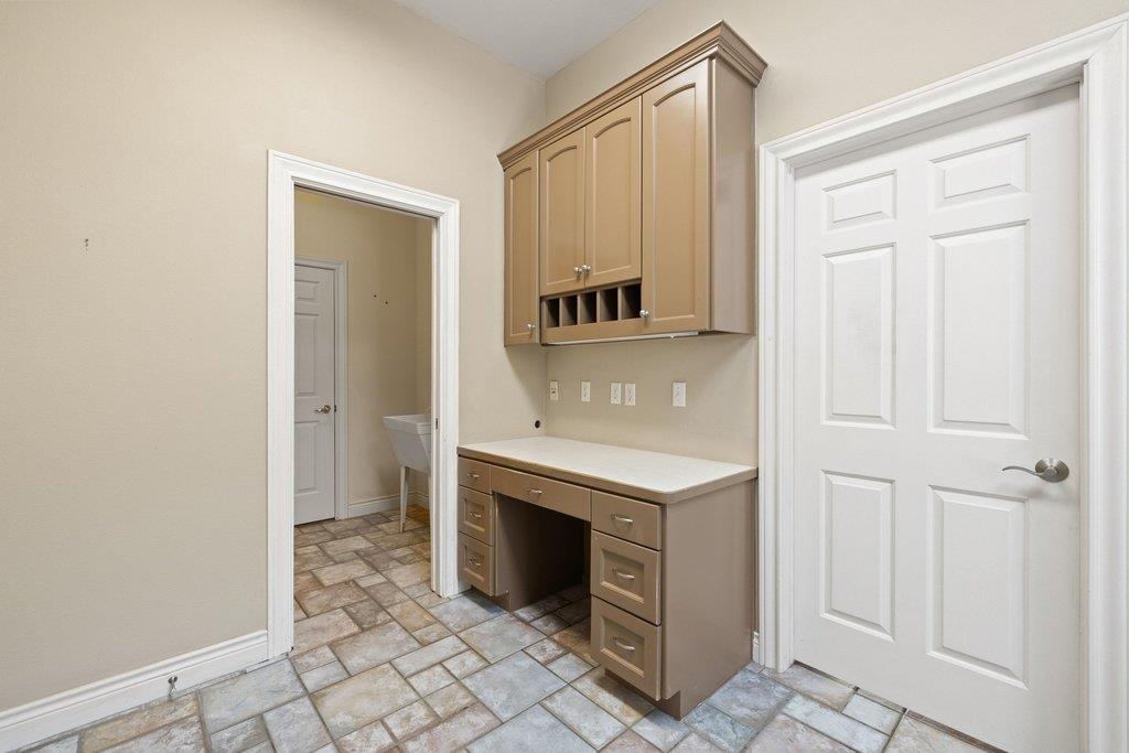 5 Tiburon CT