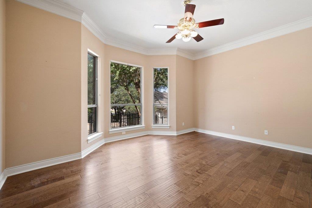5 Tiburon CT