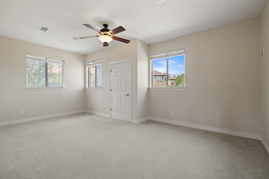 5 Tiburon CT