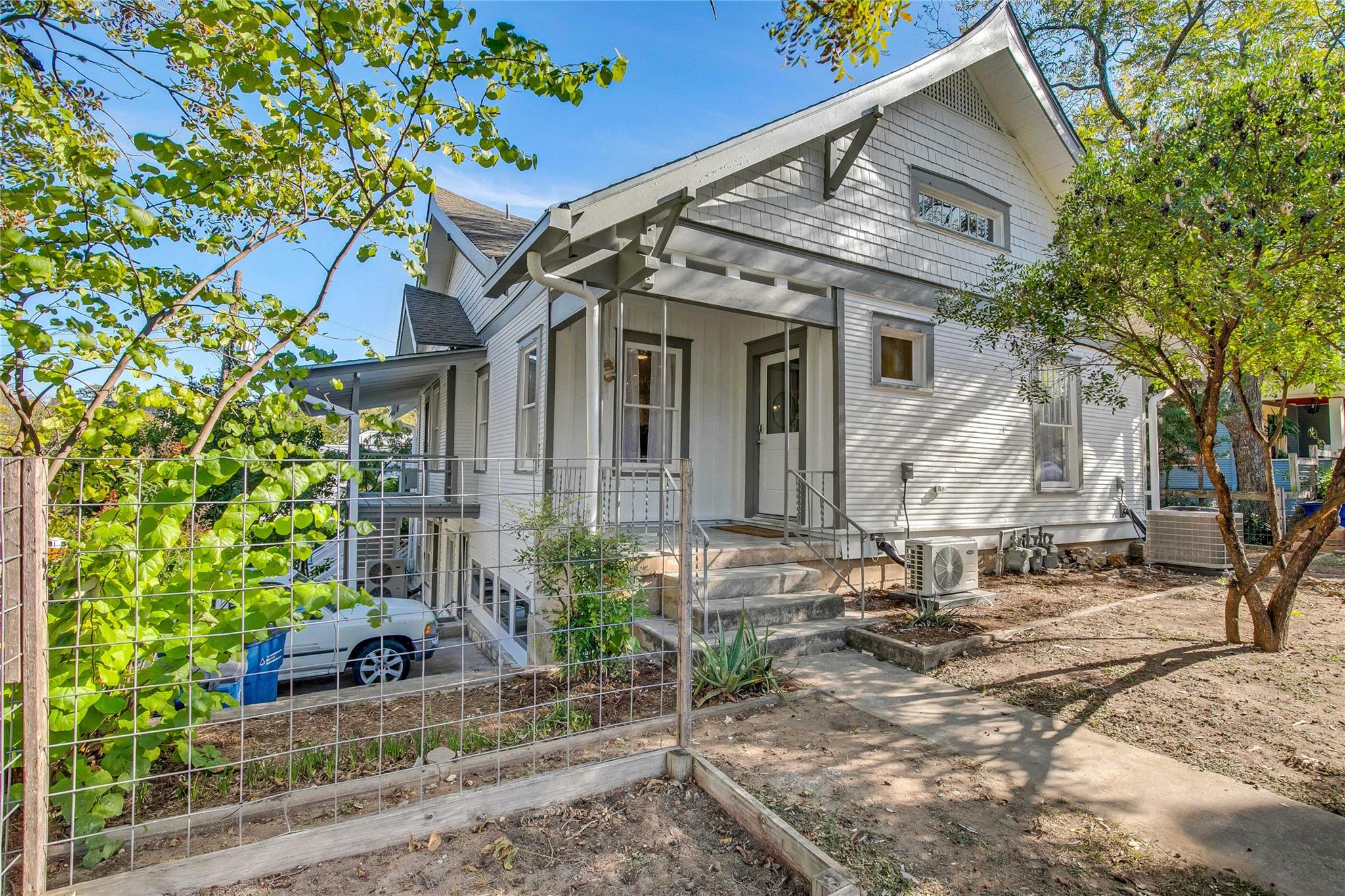 707 Highland Ave