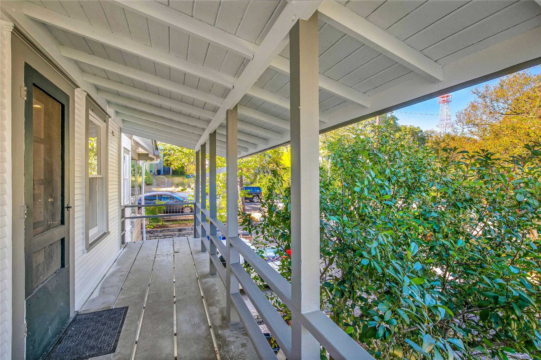 707 Highland Ave