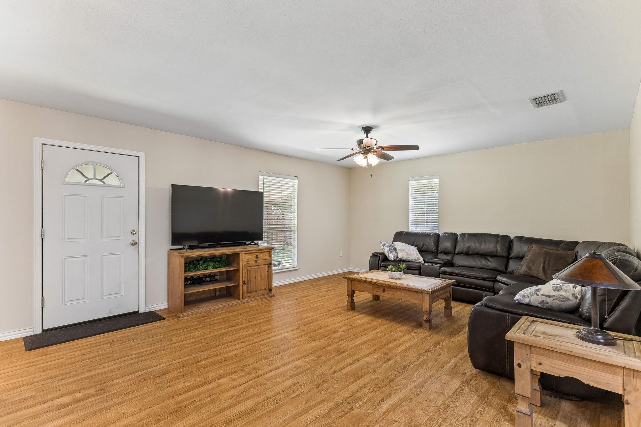 1508 Glen Burnie DR