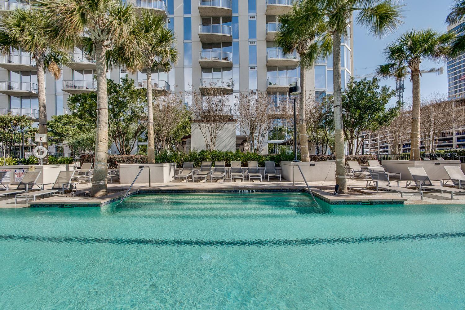360 Nueces ST # 1417