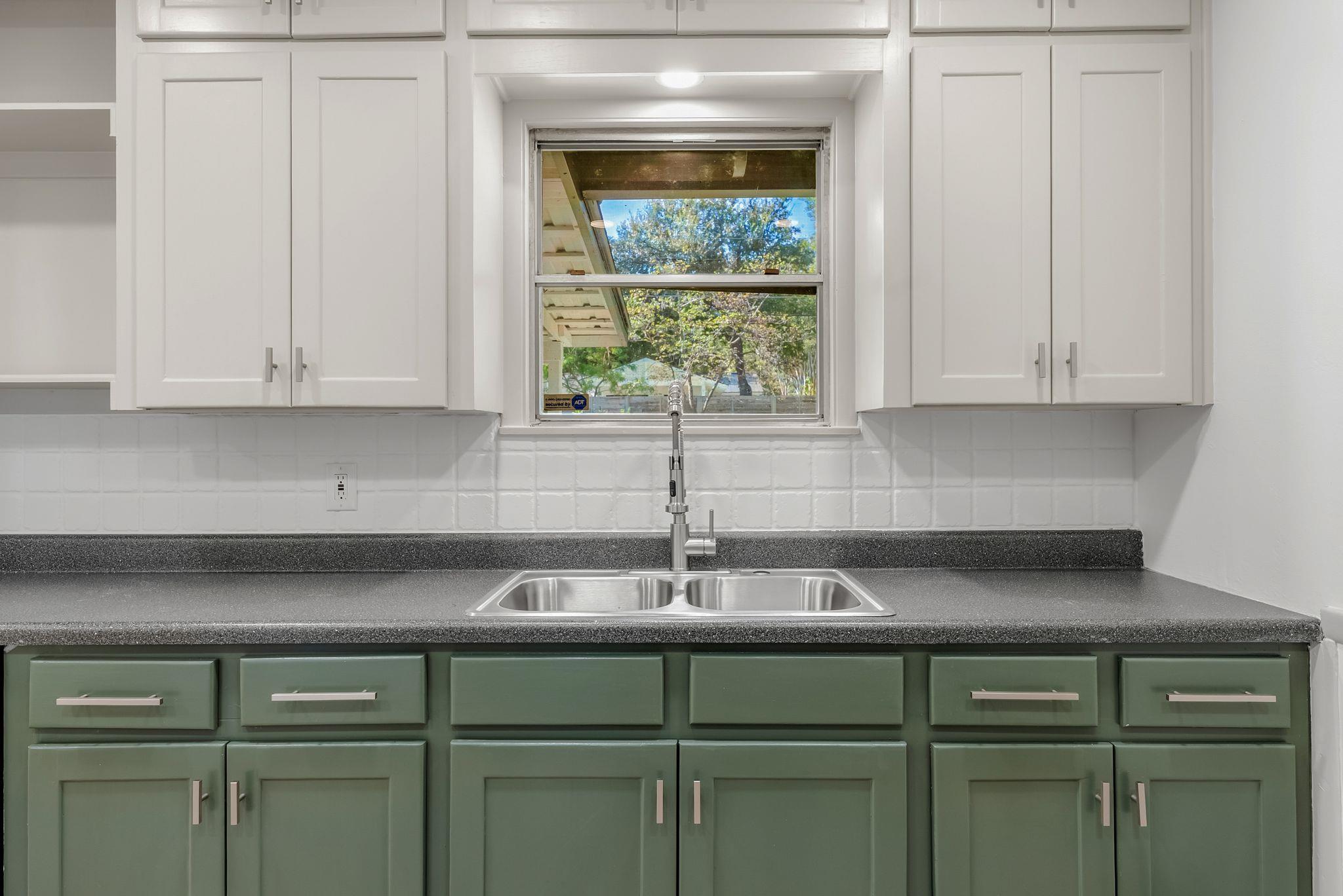1511 Weyford DR