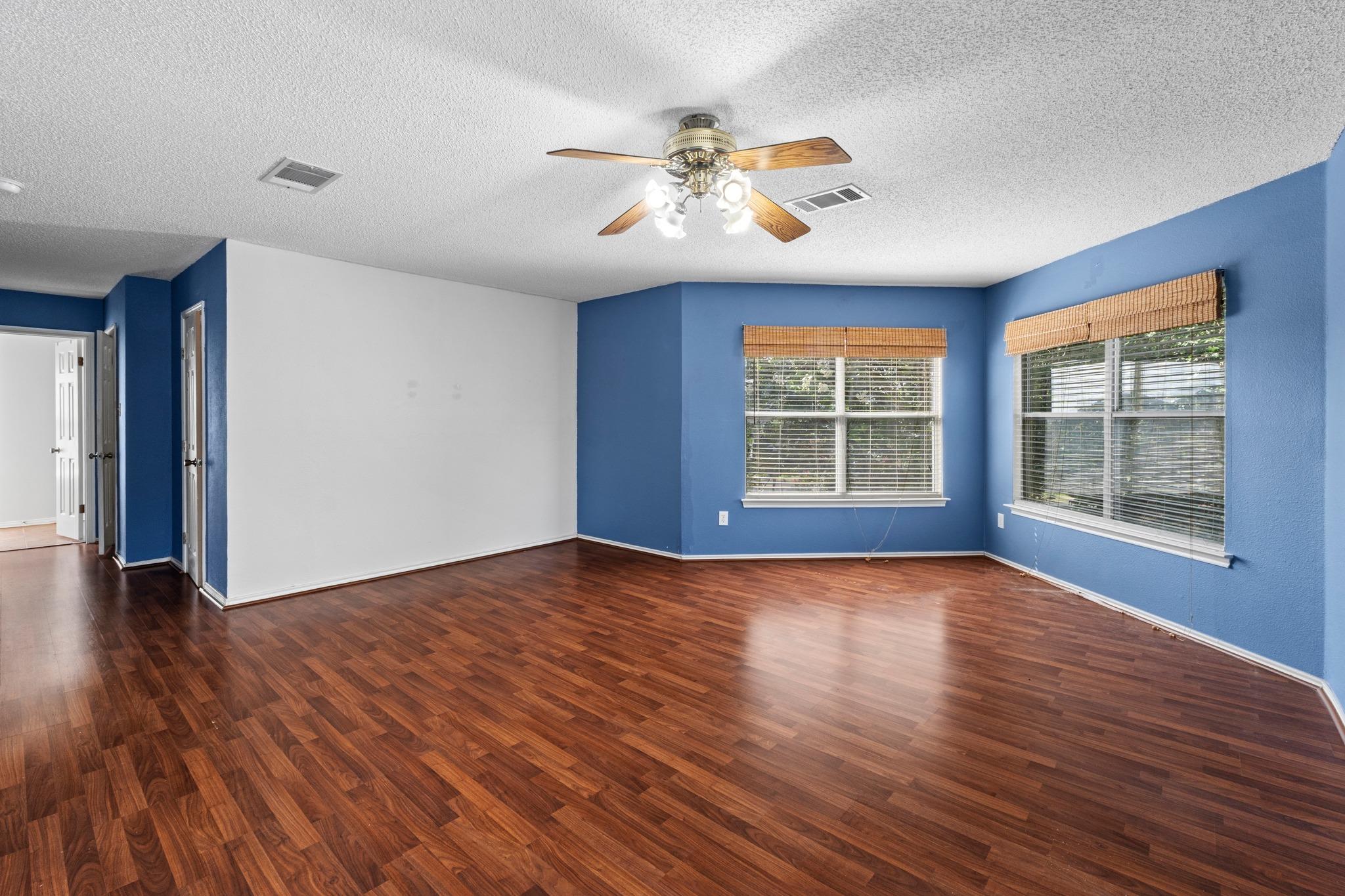 1704 Matagorda DR