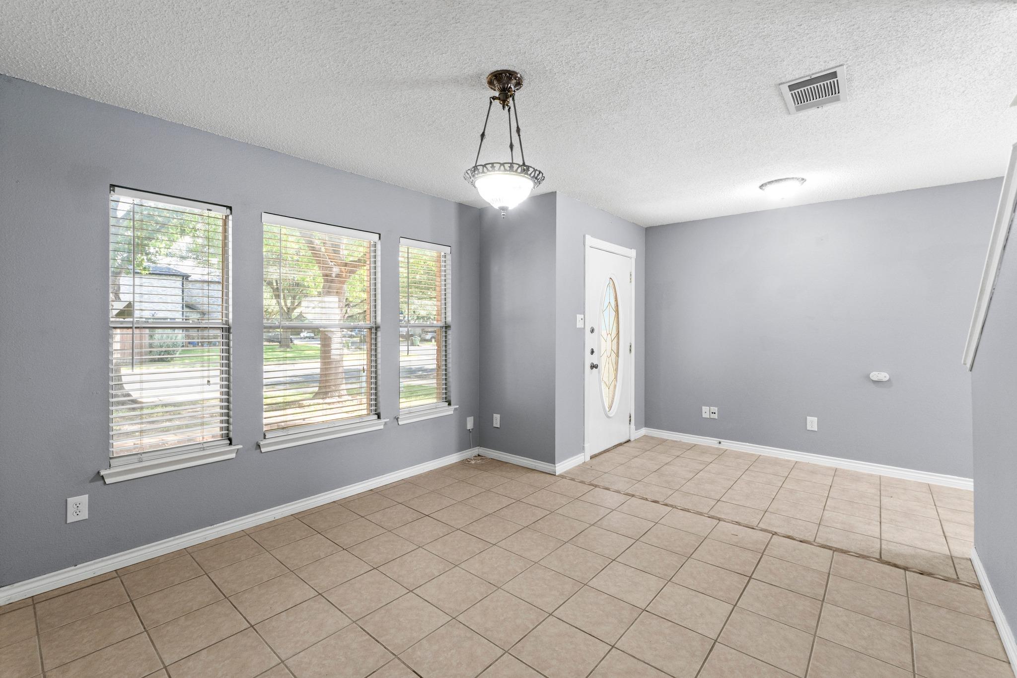 1704 Matagorda DR