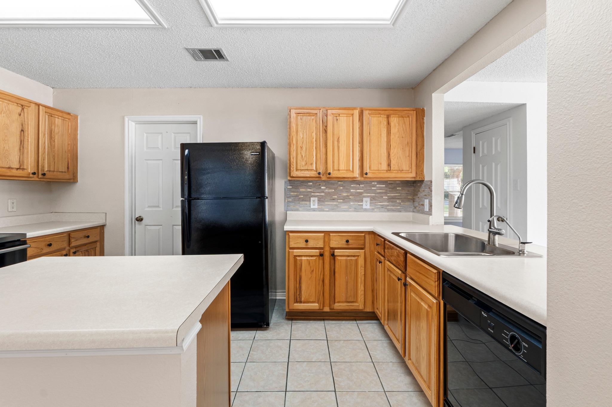 1704 Matagorda DR