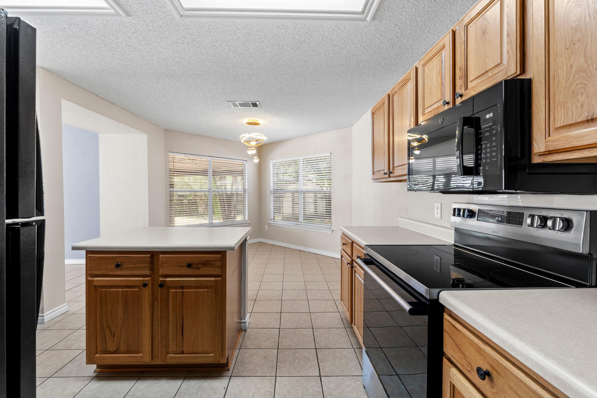 1704 Matagorda DR