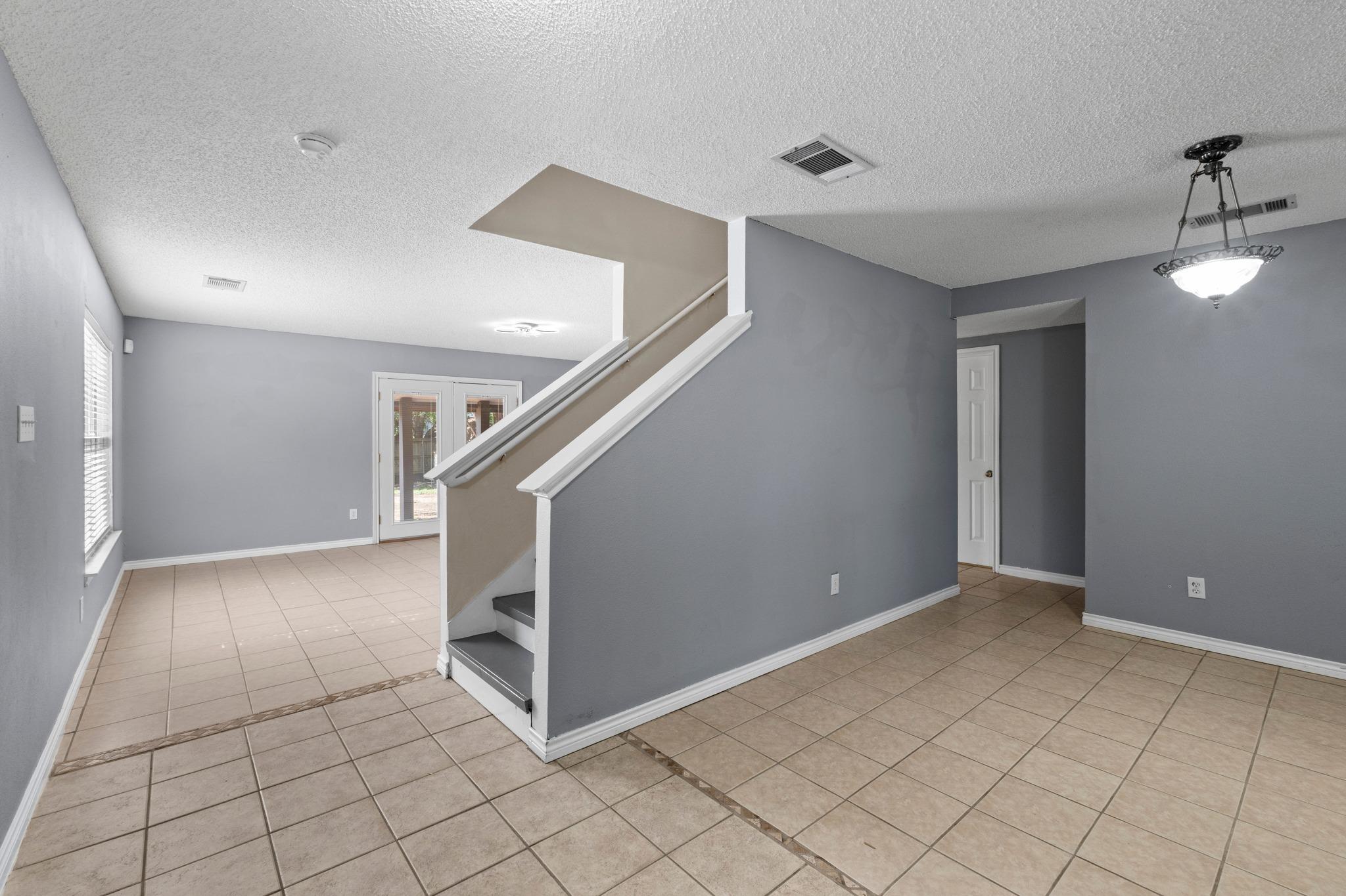 1704 Matagorda DR