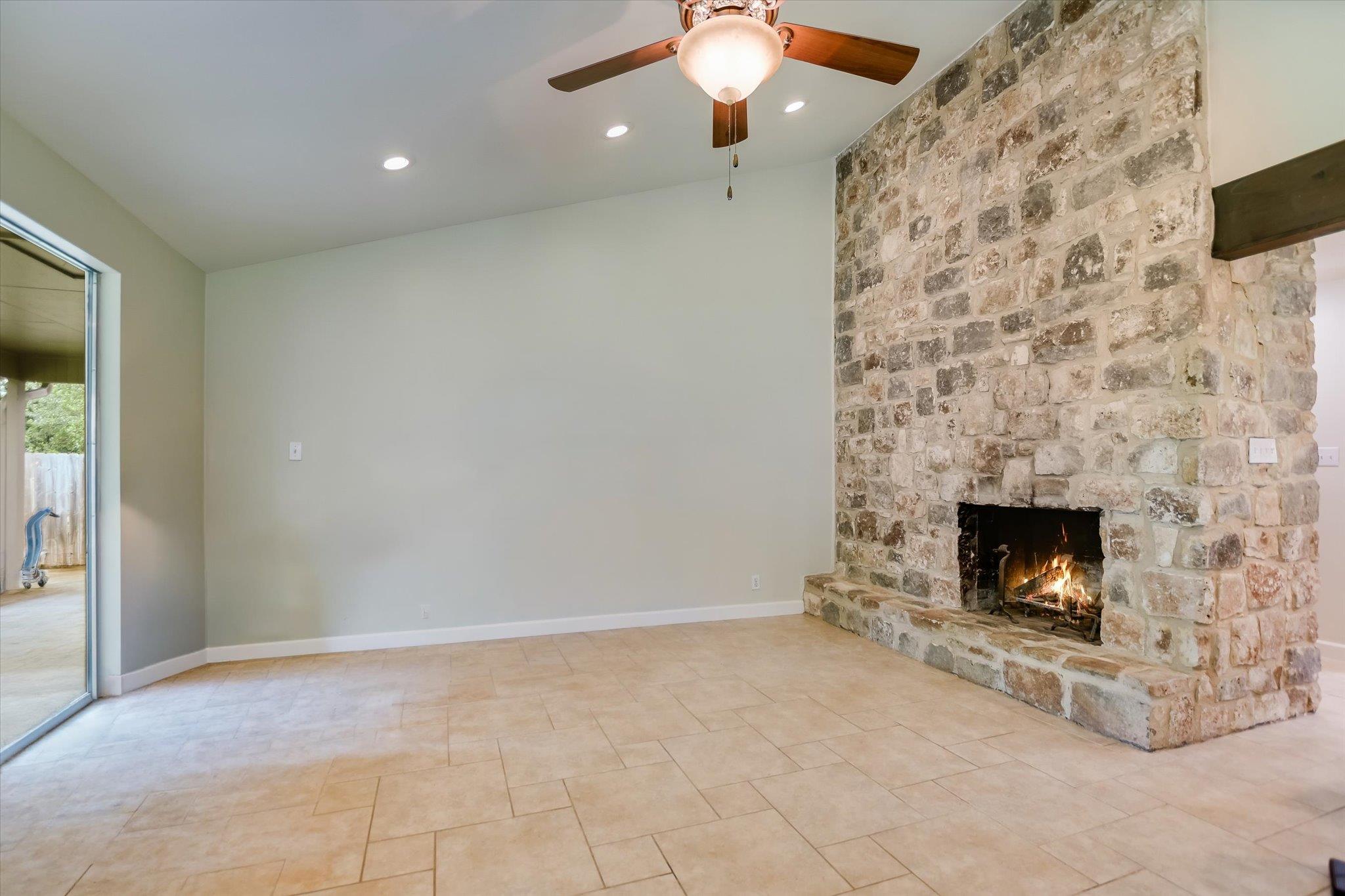 4806 Canyonbend CIR
