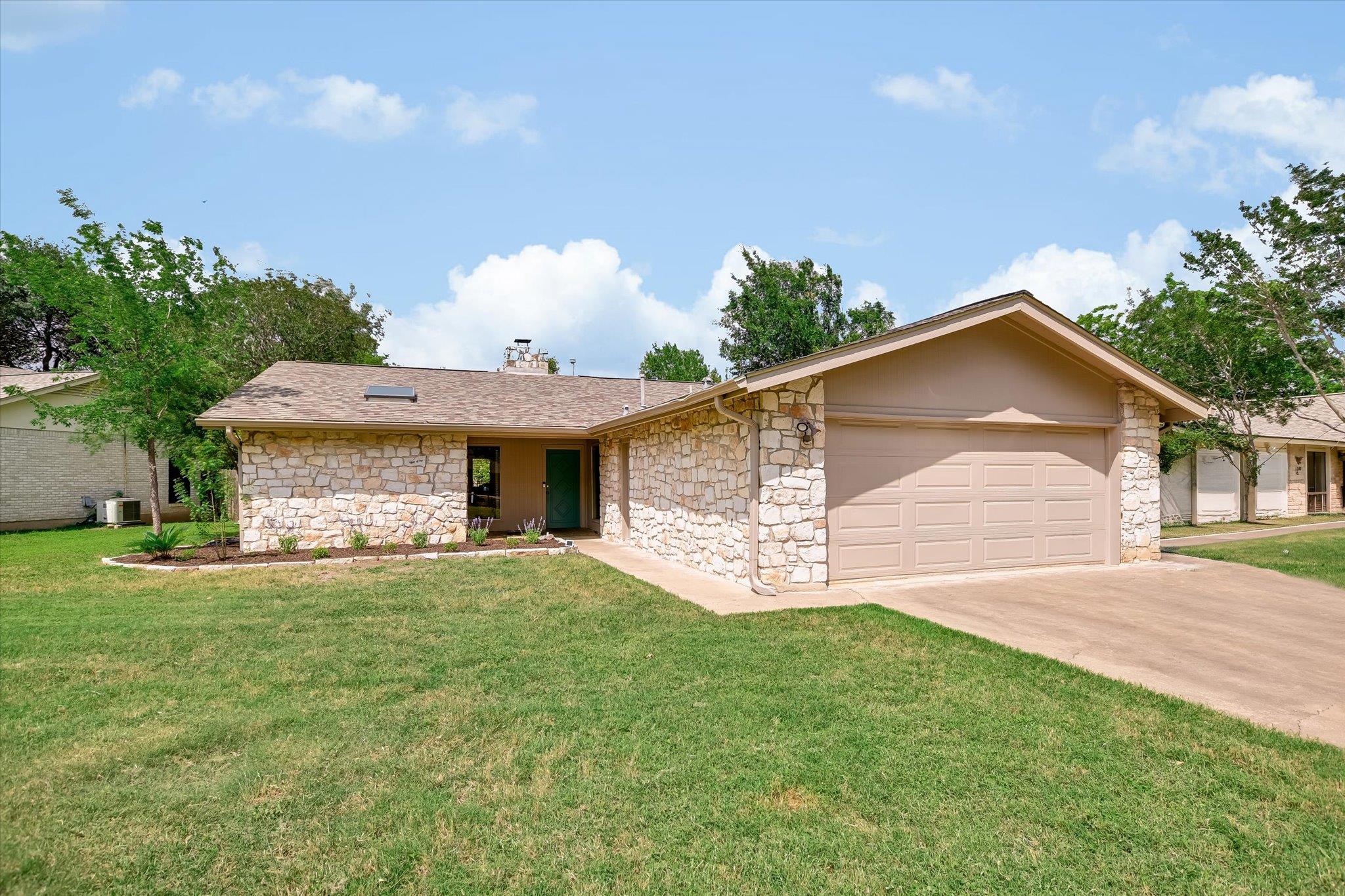4806 Canyonbend CIR