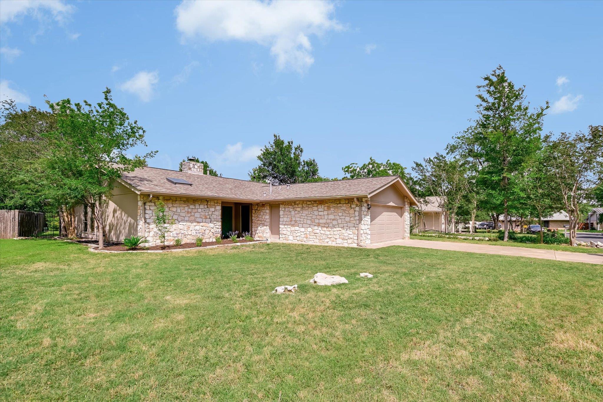 4806 Canyonbend CIR