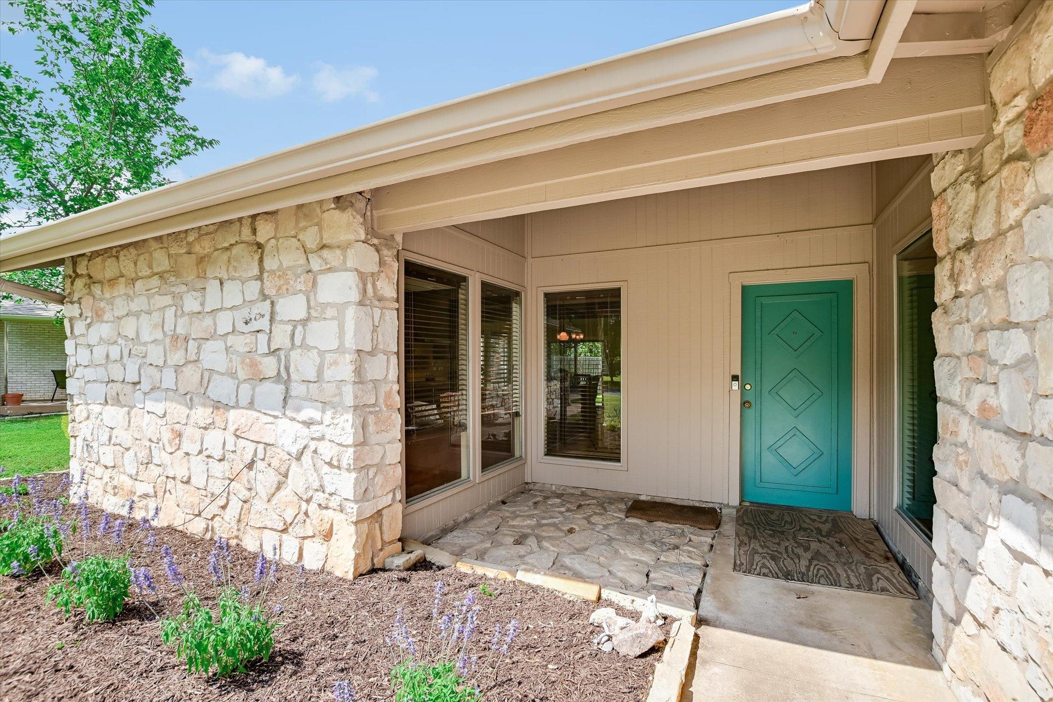 4806 Canyonbend CIR