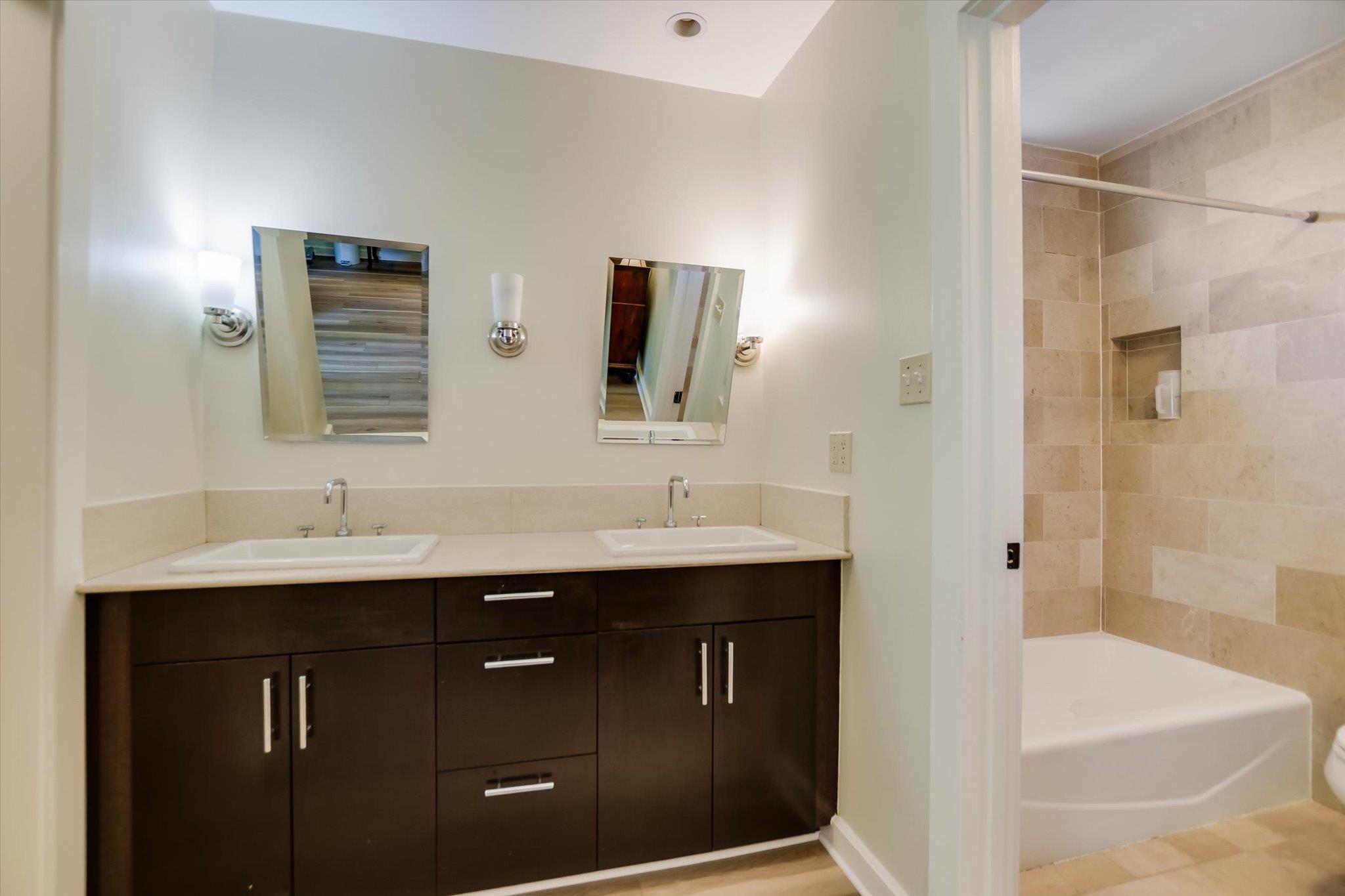 4806 Canyonbend CIR