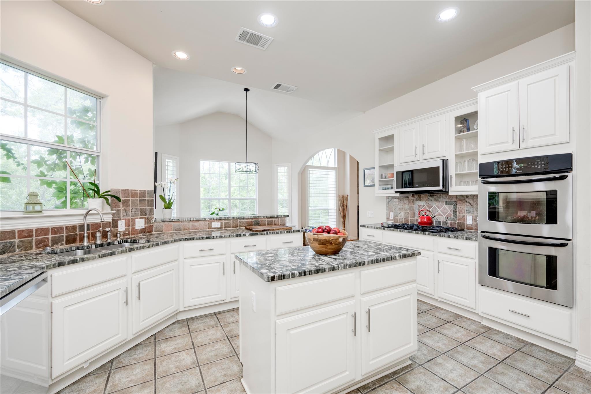 5600 Spurflower DR