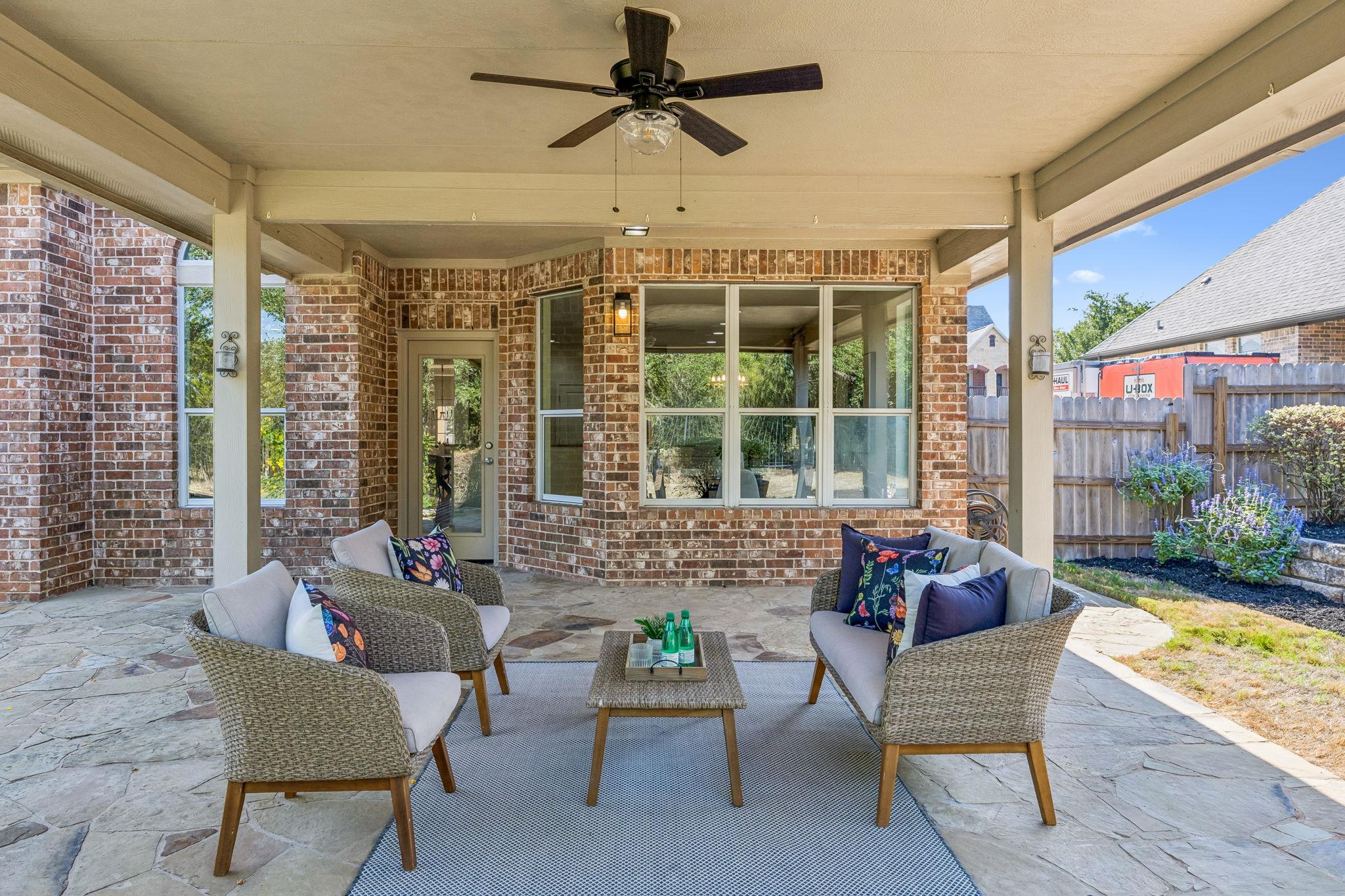 388 Desert Willow WAY