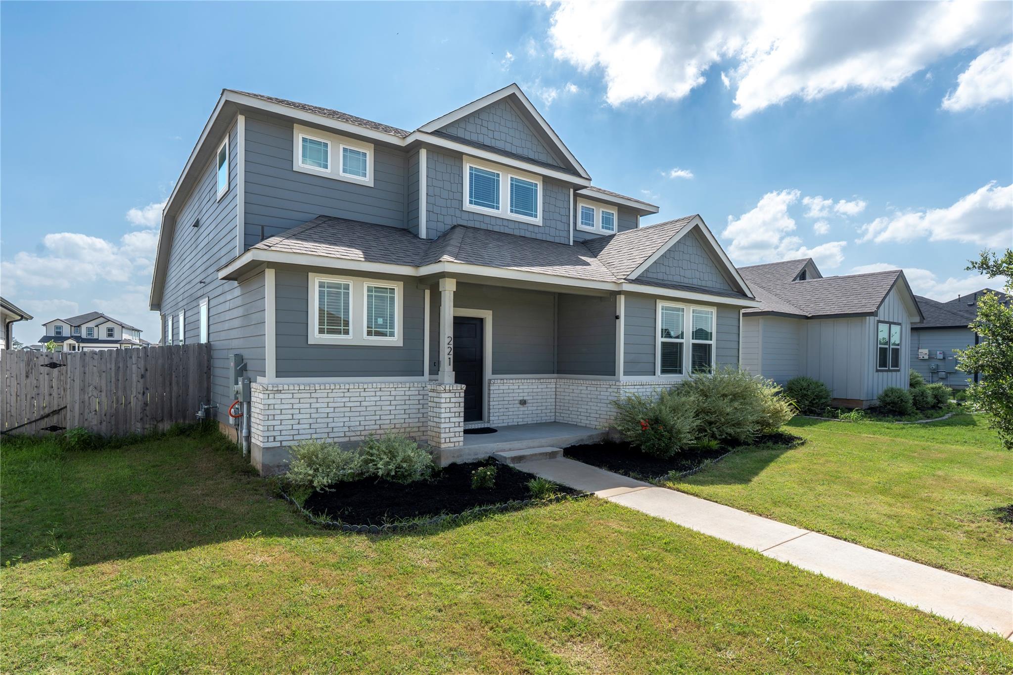 221 Banff DR
