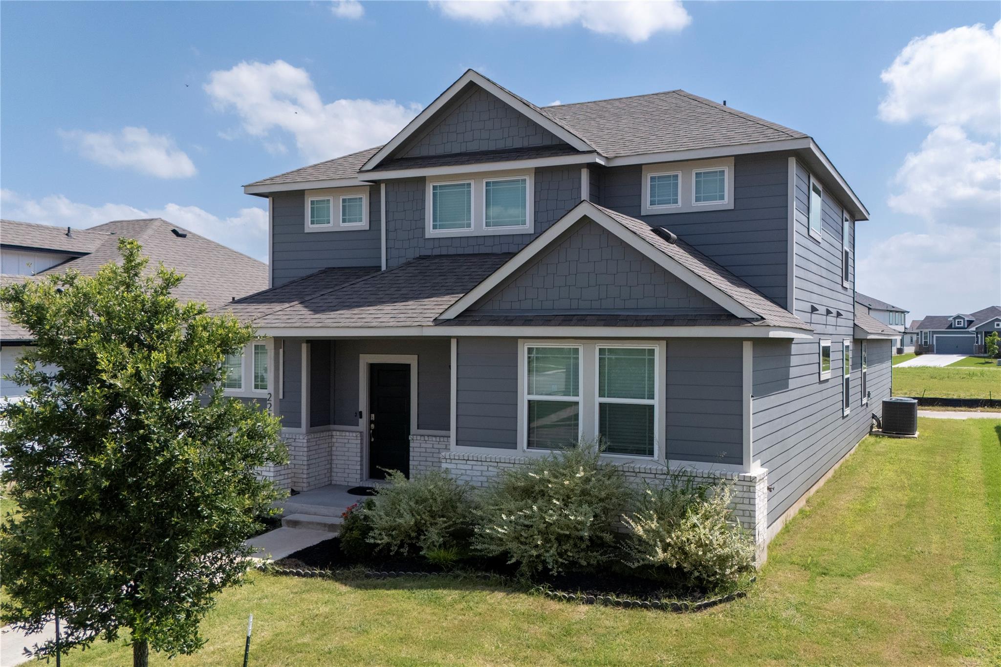 221 Banff DR