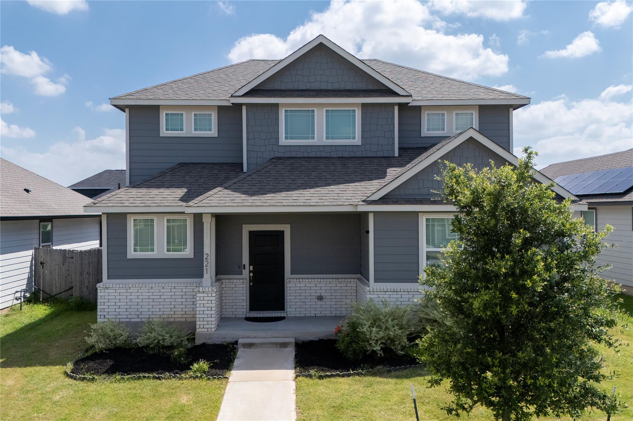 221 Banff DR