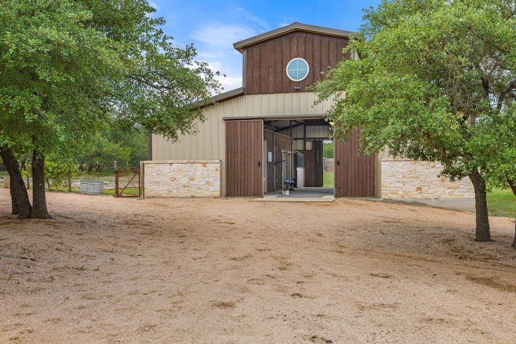 2560 Bell Springs RD