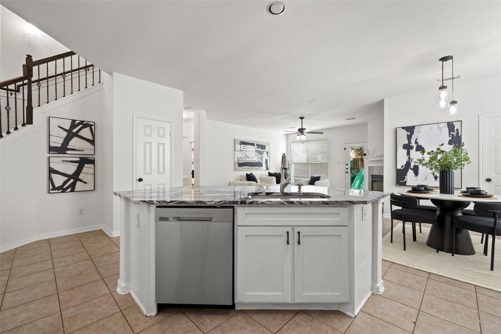 1712 Lynnville TRL