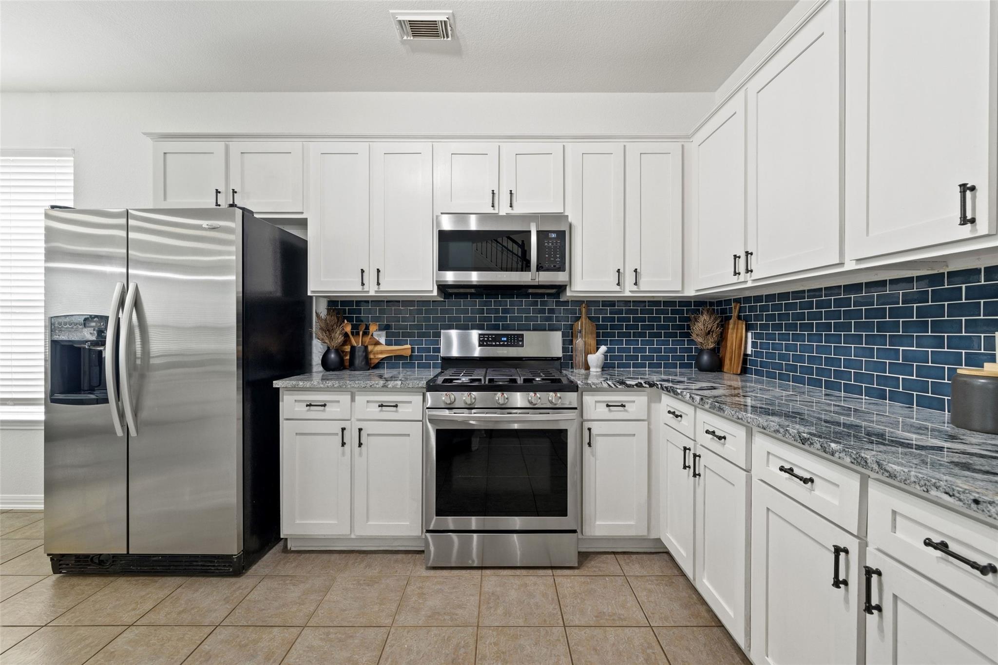 1712 Lynnville TRL