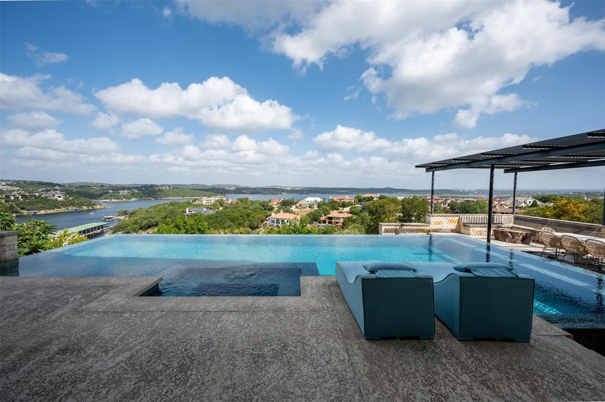 316 Martinique PASS