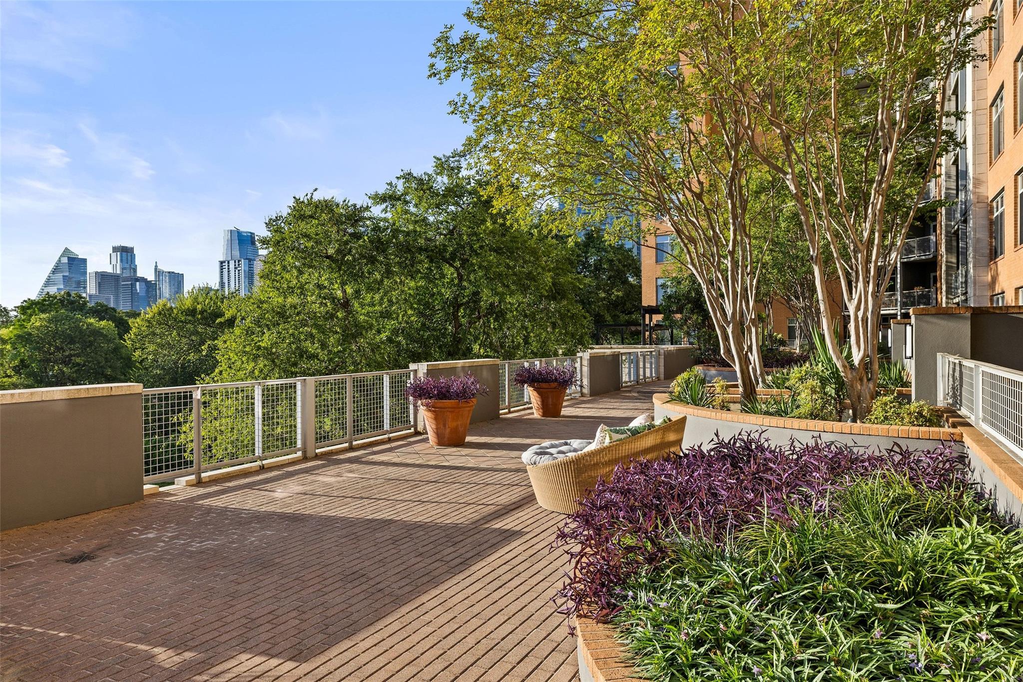 54 Rainey ST # 502