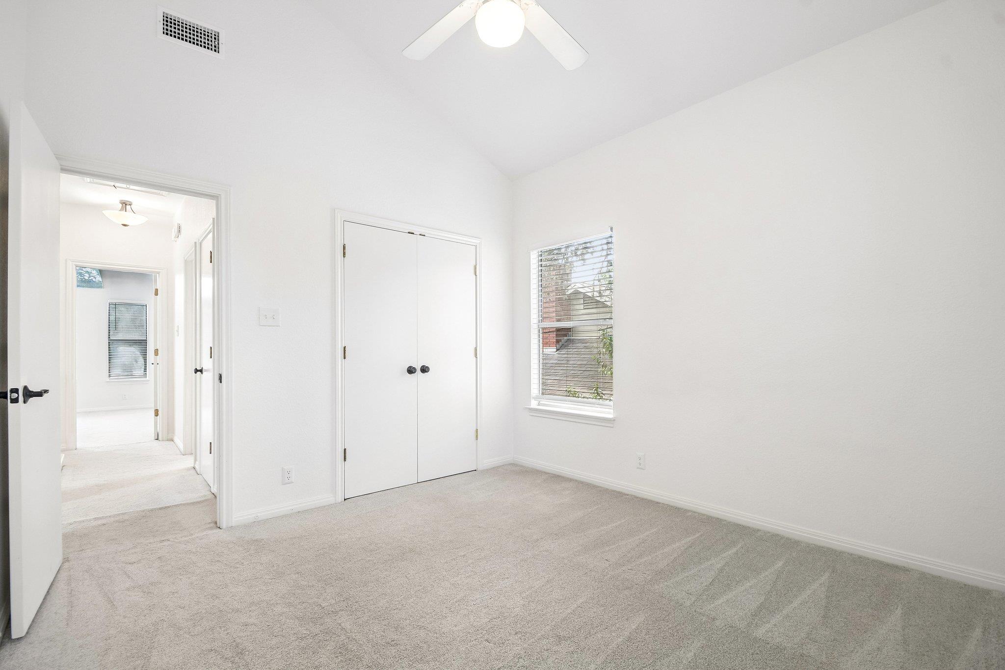 6207 John Chisum LN