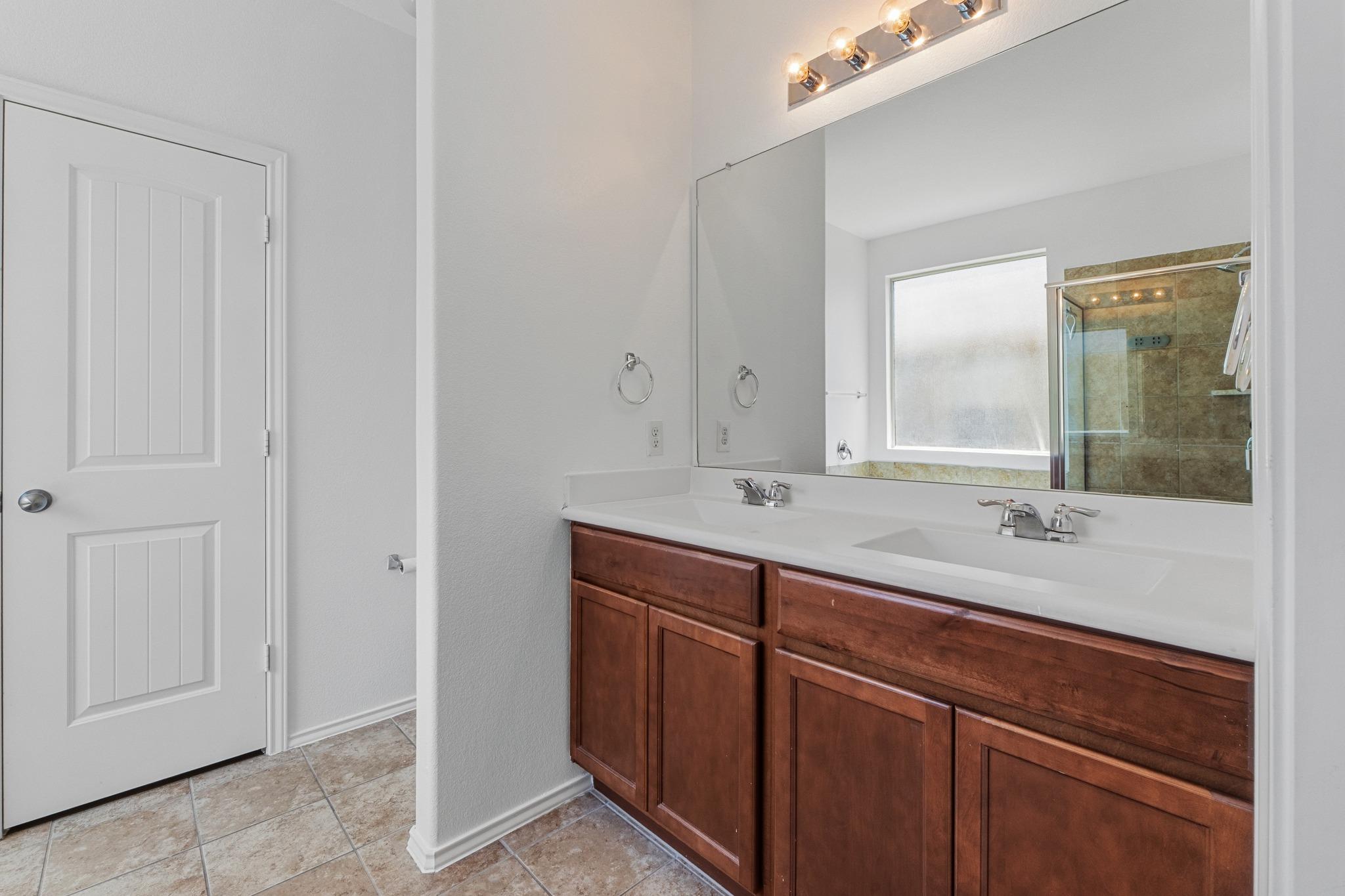 172 Housefinch LOOP