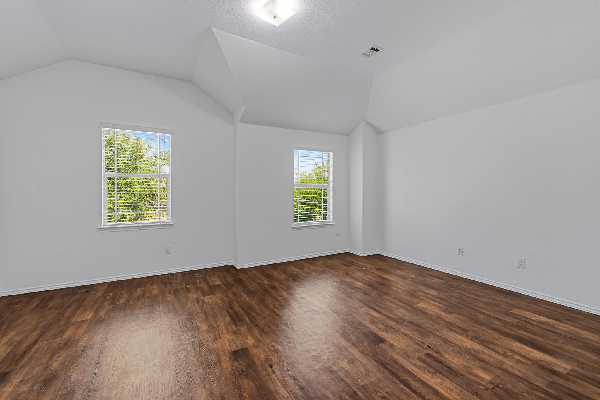 172 Housefinch LOOP