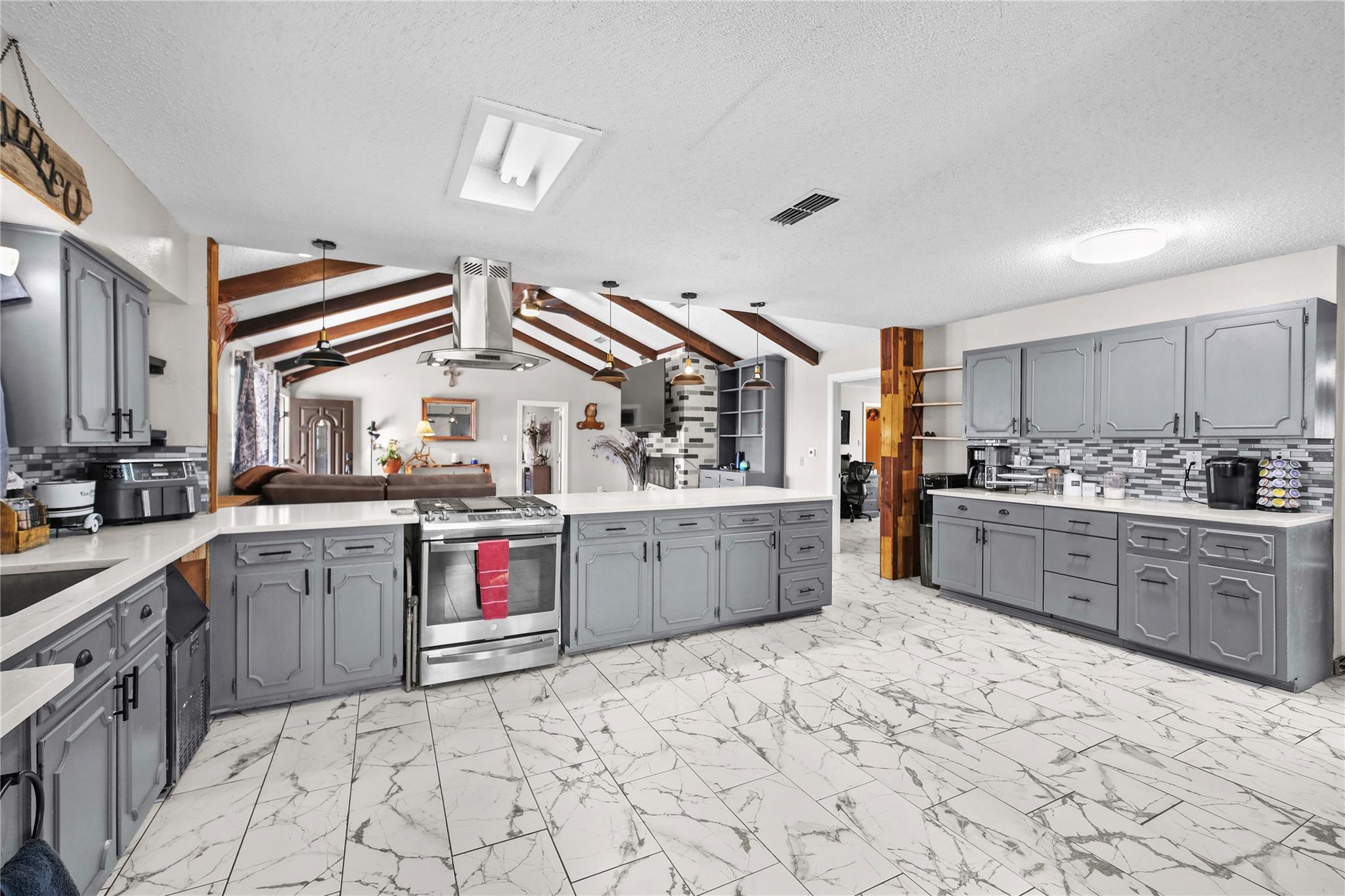 186 FM 969