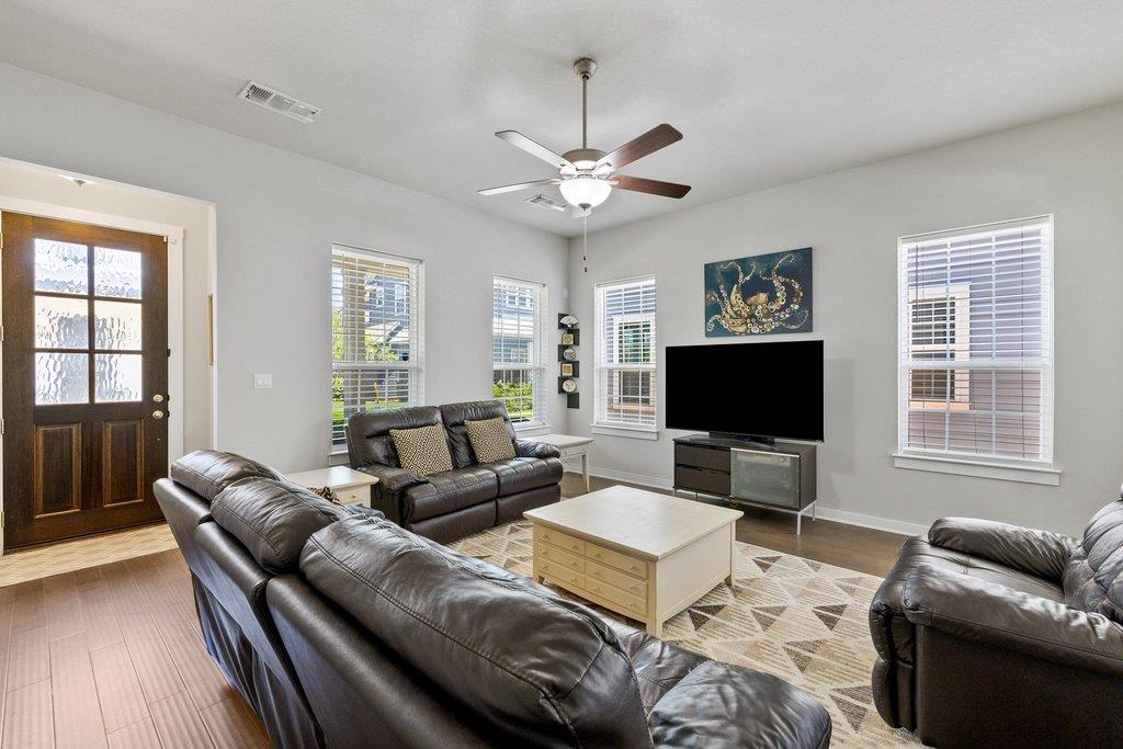 1174 Grant Wood Ave