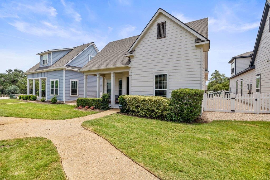 1174 Grant Wood Ave
