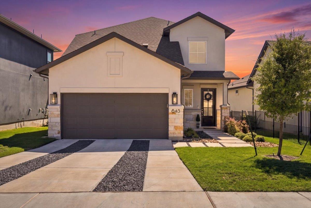 645 Treaty Oak DR