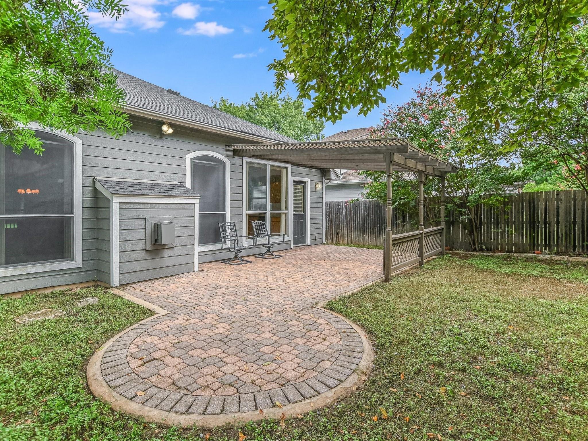 8617 Little Laura DR