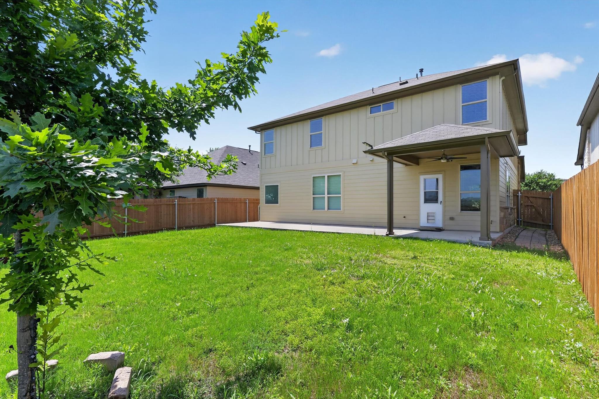 2004 Garretts WAY