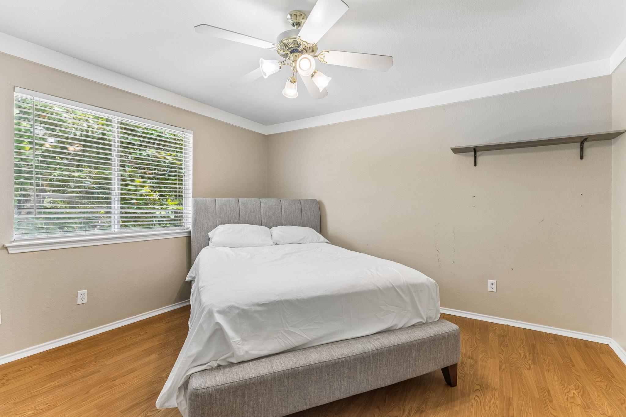 1409 Deer Horn DR
