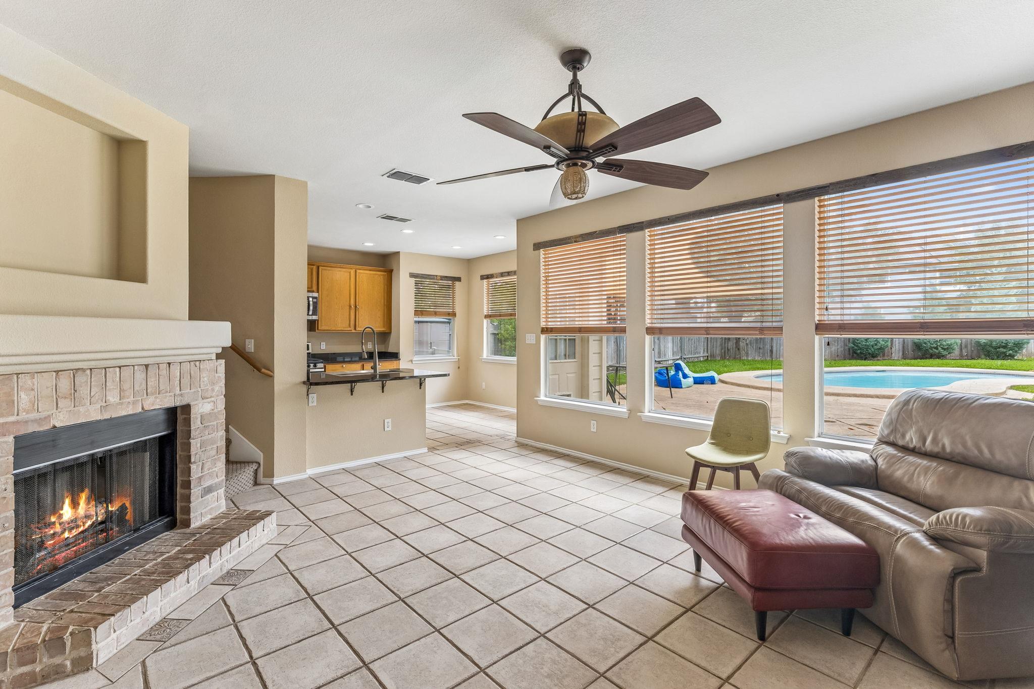 1409 Deer Horn DR