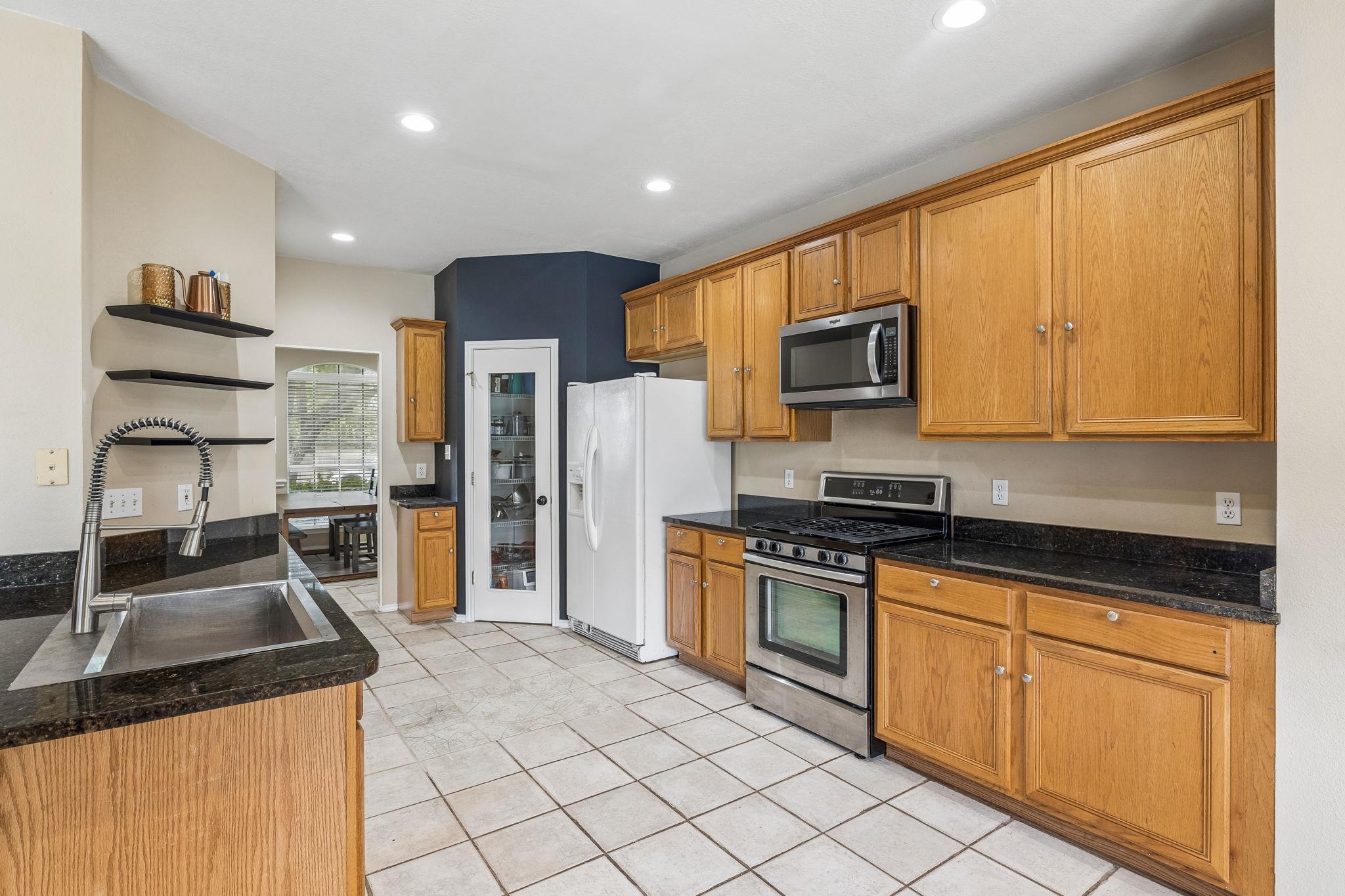 1409 Deer Horn DR