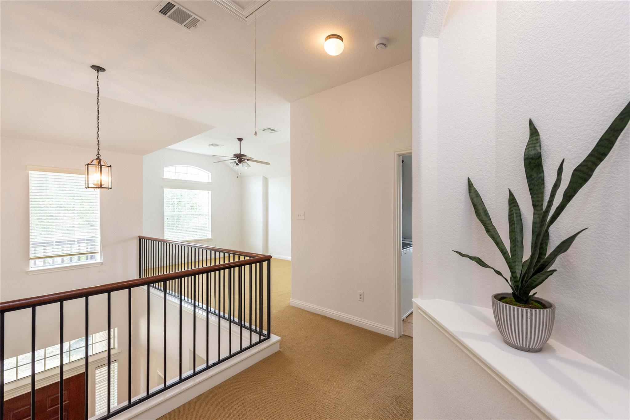 1112 Rowley DR