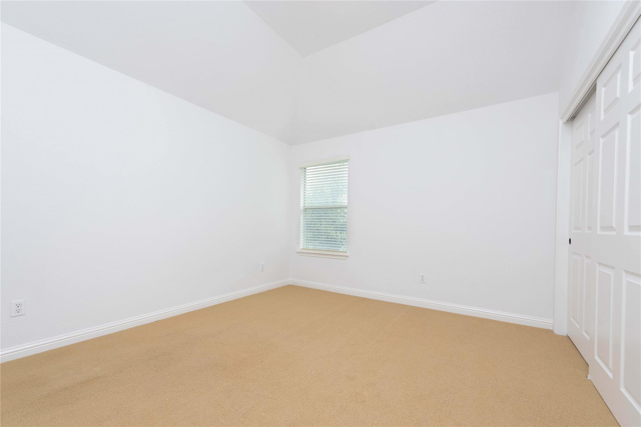 1112 Rowley DR