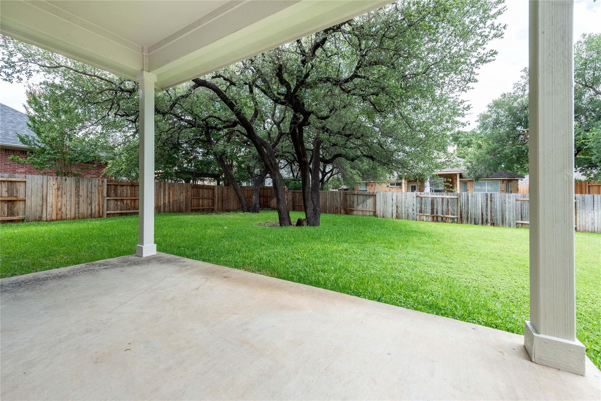 1112 Rowley DR