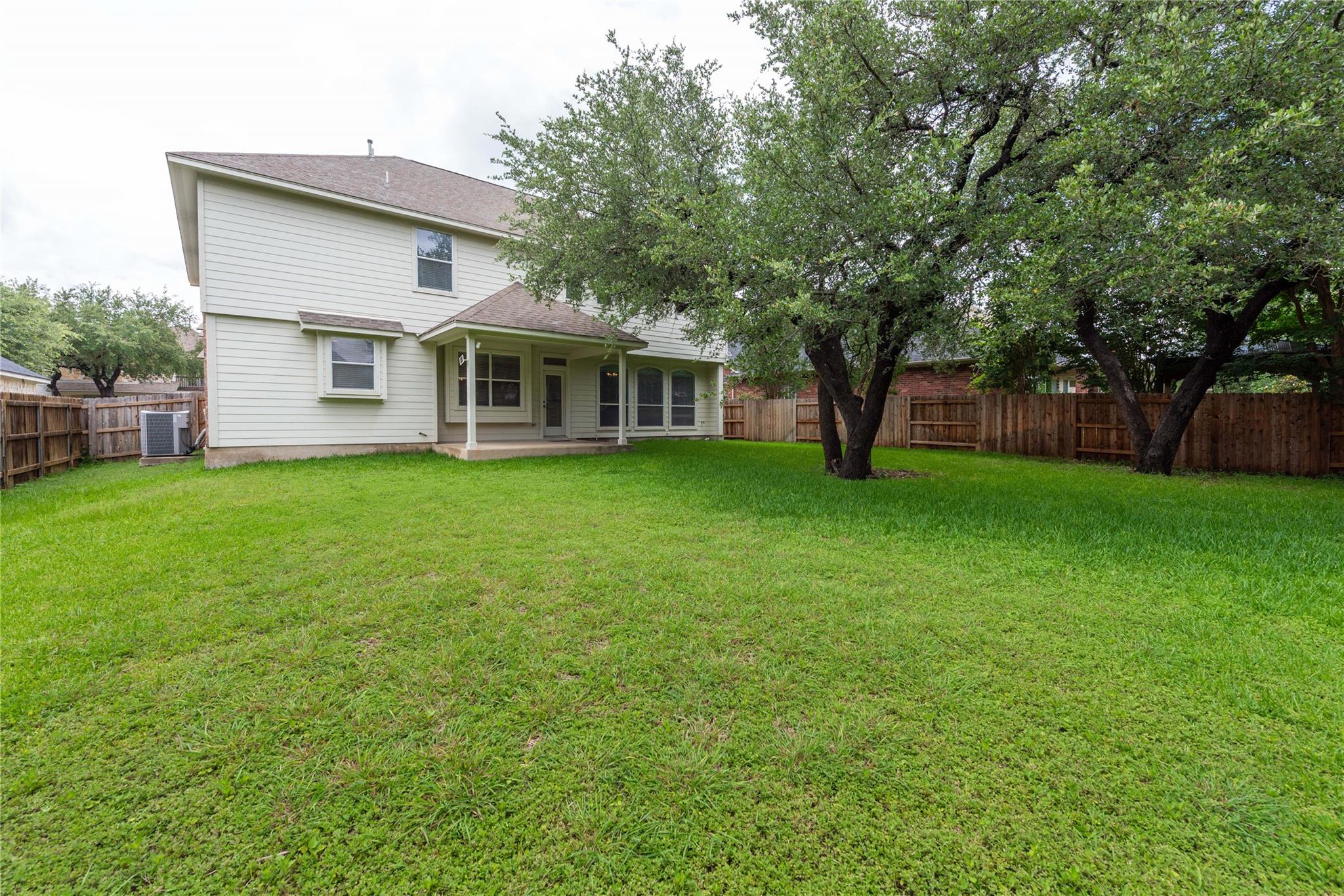 1112 Rowley DR