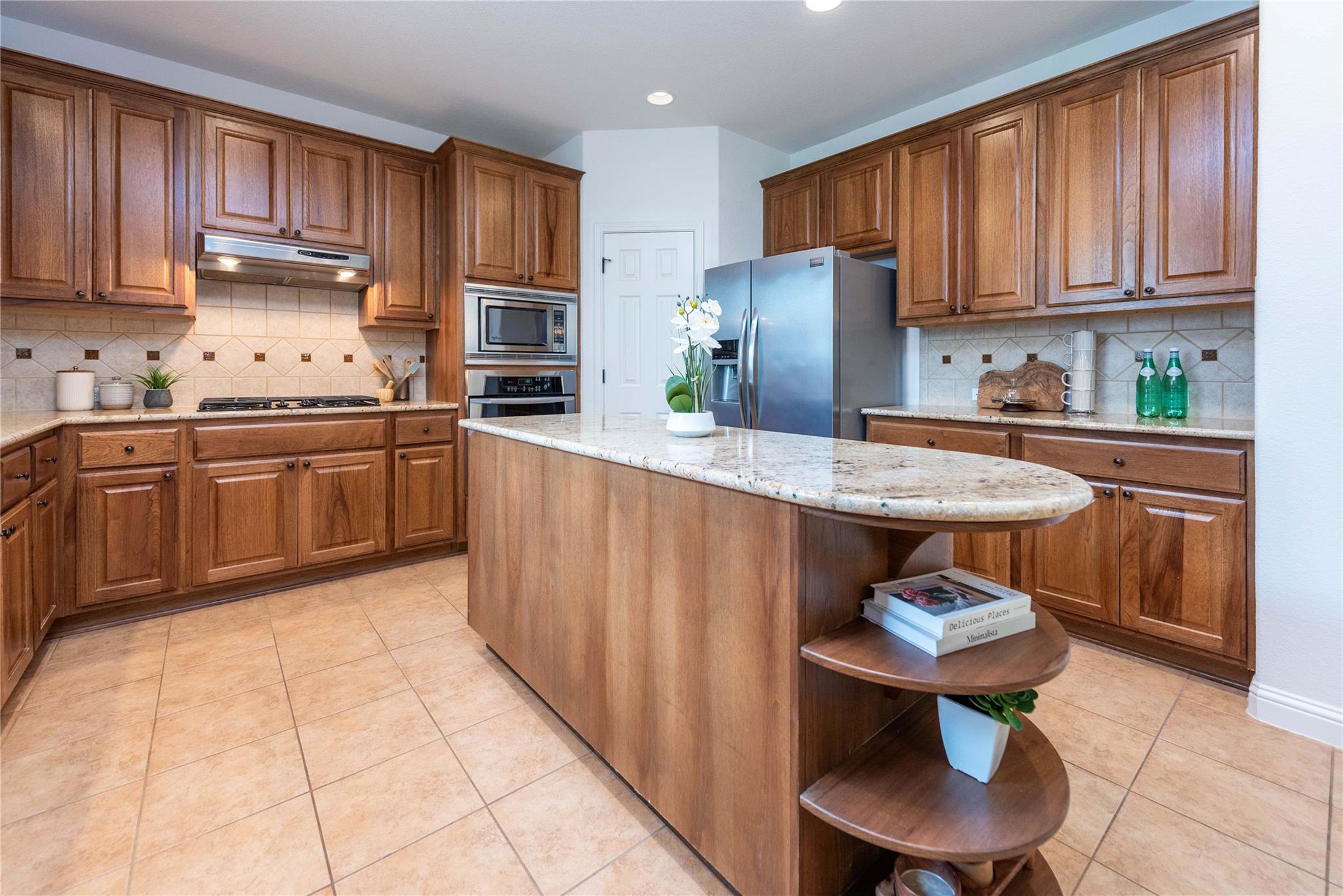 1112 Rowley DR
