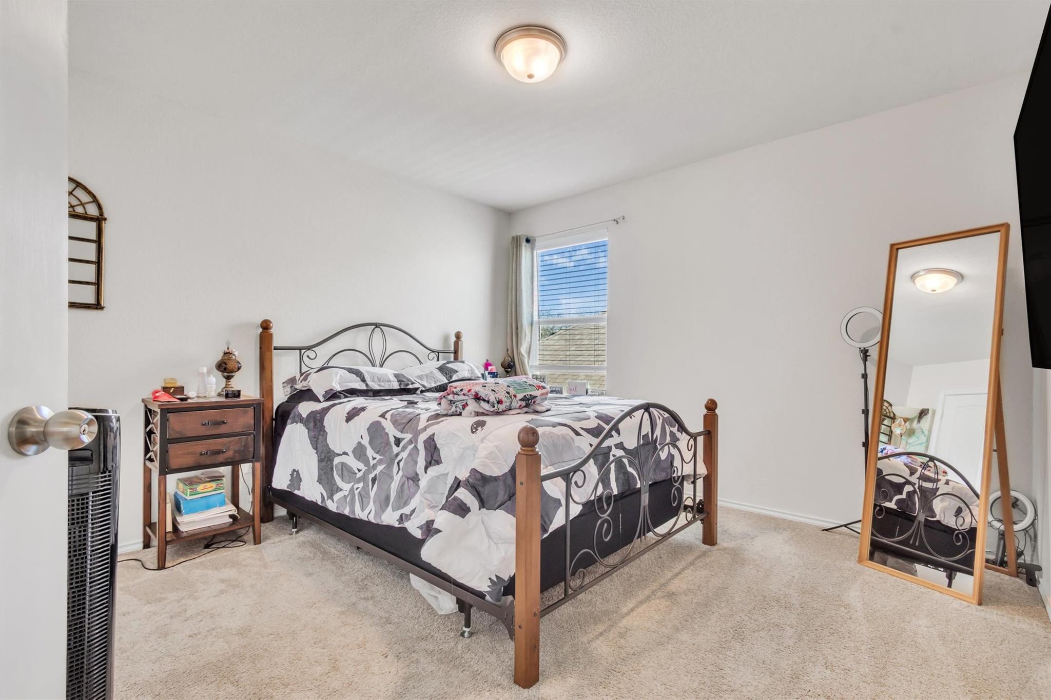 421 Conchillos DR